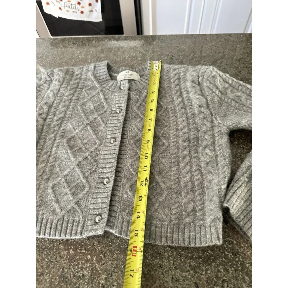 H&M Divided Chunky Knit‎ Crop Cardigan Gray  8/10 Granola Girl Cottage